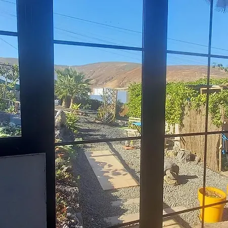 فيلة Eco Casa Tierra