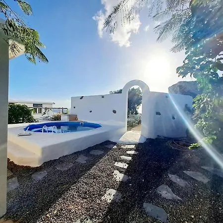 فيلة Eco Casa Tierra