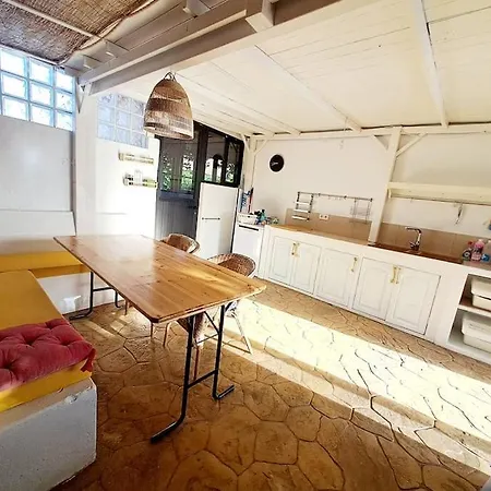 فيلة Eco Casa Tierra *